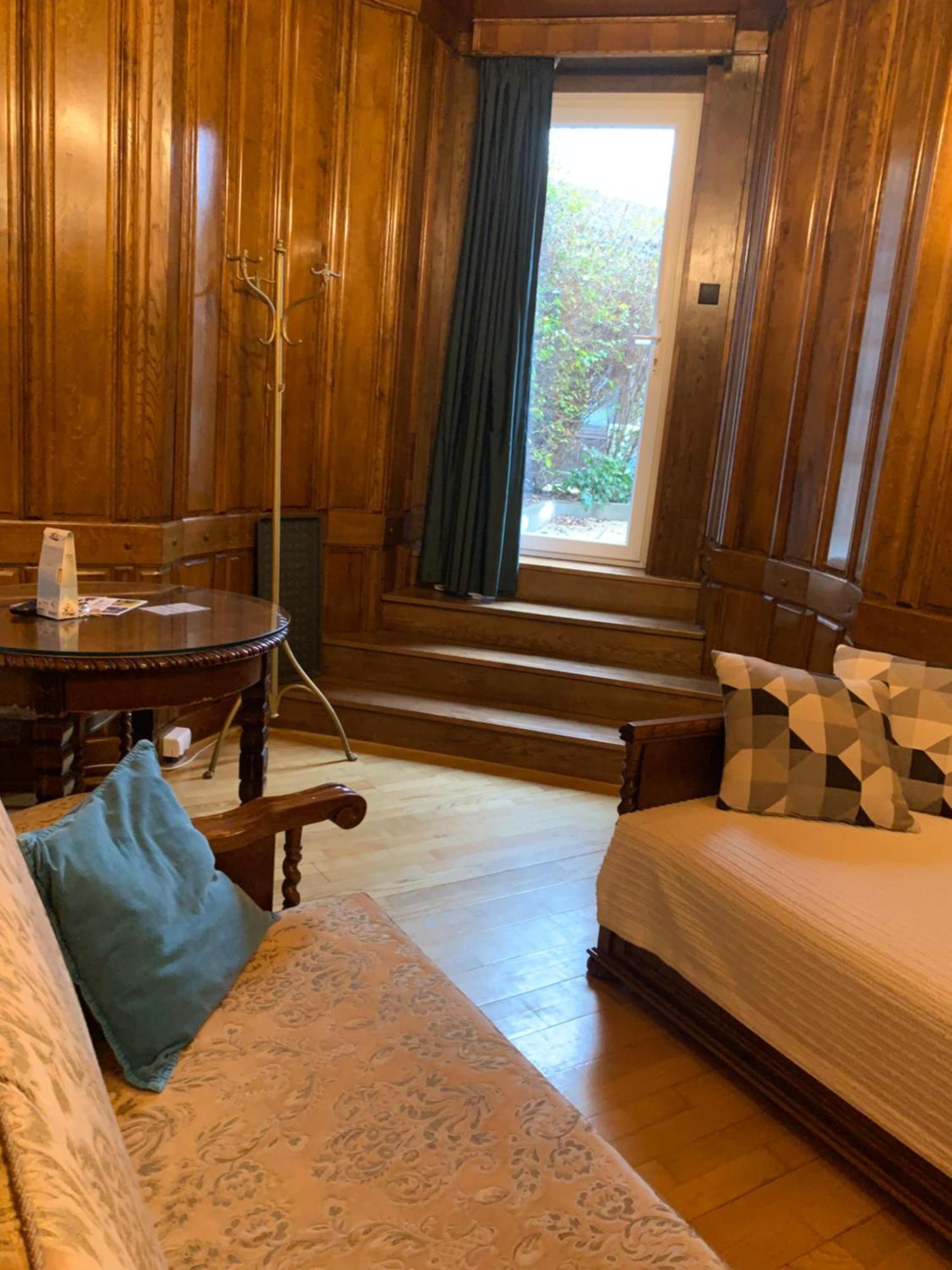 Bed and Breakfast Kalmár Panzió Budapest Exterior foto